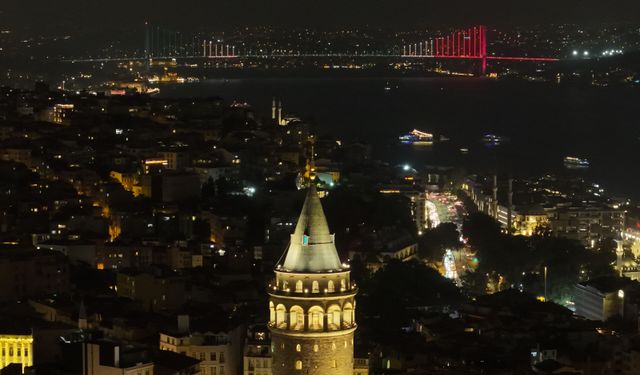 Mekke Anlaşması, 15 Temmuz Köprüsü'nü aydınlattı