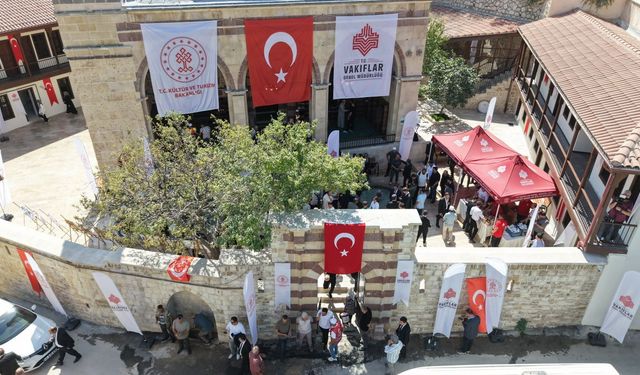 Deprem sonrası restore edilen 6 cami daha açıldı