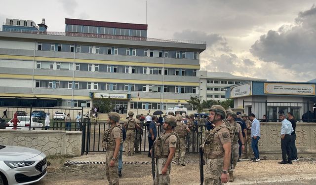 Lise bahçesinde vurulan öğretmen hayatını kaybetti