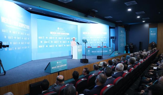 Mevlid-i Nebi Sempozyumu İstanbul'da başladı