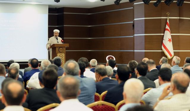 Arpaguş, Kıbrıs'taki din görevlileriyle bir araya geldi