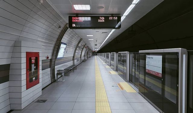 Üsküdar-Sultanbeyli metro tünelinde arıza paniği