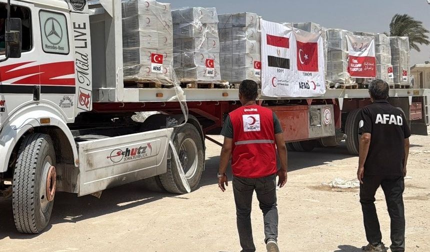 Türkiye'den gelen 165 yardım tırı Gazze'ye girmeye başladı