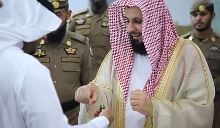 Kabe imamı Salih el Talib'in cezası ev hapsine çevrildi