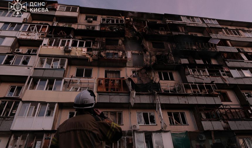 Rusya'nın saldırıları - Azerbaycan elçiliği de hasar gördü