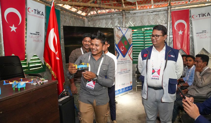 TİKA'dan Rohingya kampına teknoloji laboratuvarı