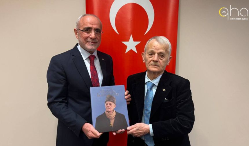 Kırımoğlu, Külliye'de Topçu ile bir araya geldi