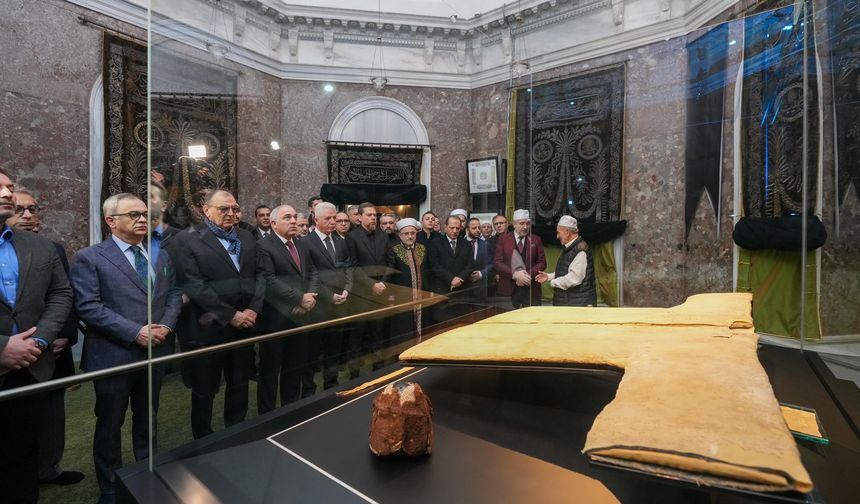 Hırka-i Şerif Ramazan dolayısıyla ziyarete açıldı