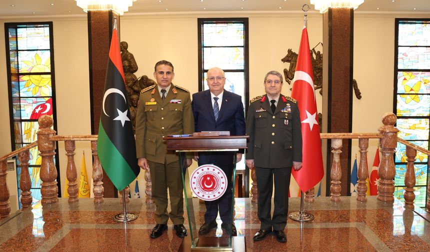 Libya'nın yeni Genelkurmay Başkanı Ankara'ya geldi