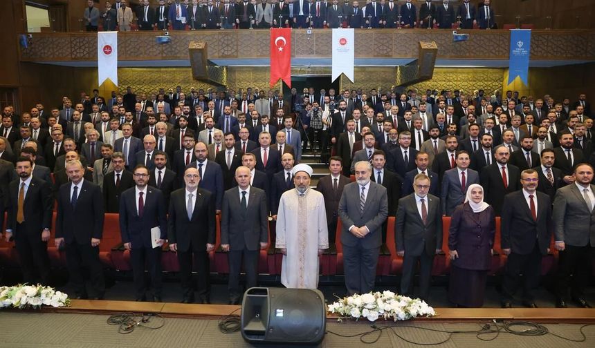 Arpaguş: Diyanet, milletin manevi hayatına rehberlik ediyor
