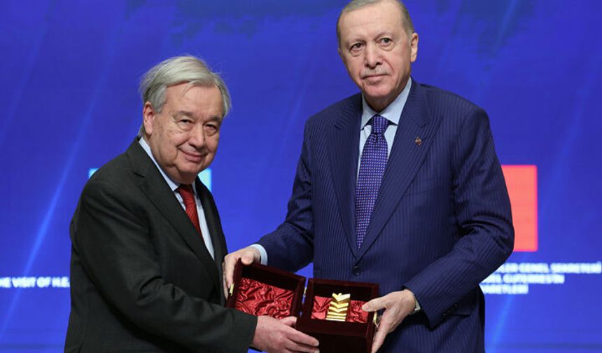 Erdoğan'dan BM Genel Sekreterine ödül