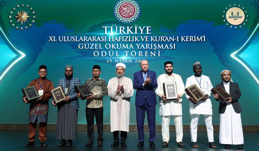 Erdoğan: Müslümanlar zorlu ve sancılı bir dönemden geçiyor