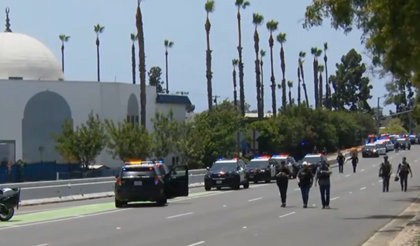 San Diego İslam Merkezi'nde silahlı saldırı: 3 şehit