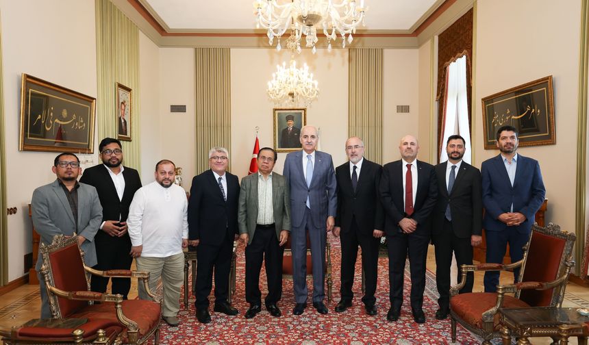 Kurtulmuş, Filipinler Müslüman bölgesinin lideriyle görüştü