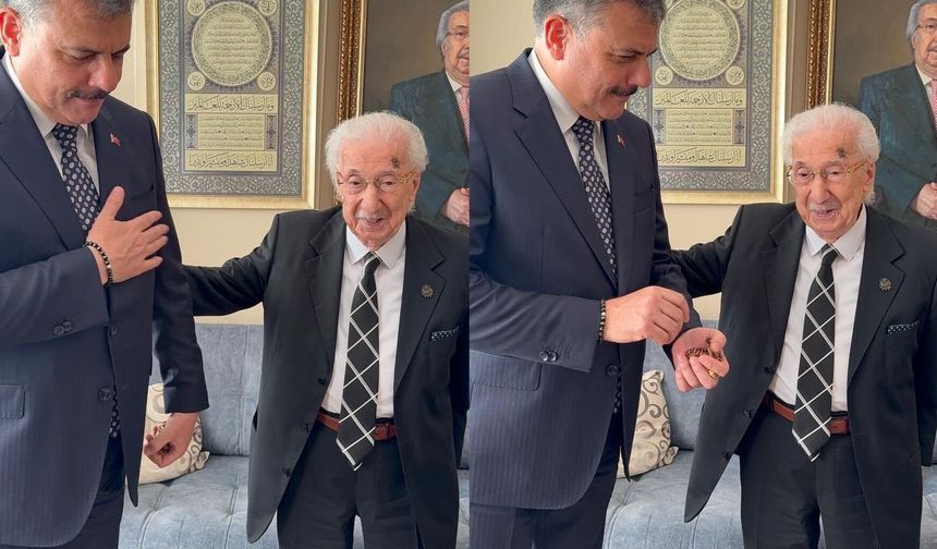 Bakan Çiftçi, Sultan II. Abdülhamid'in torununu ziyaret etti