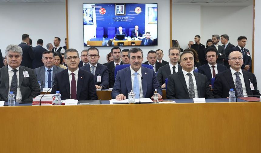 Cevdet Yılmaz: Faiz bütçesiydi, hizmet bütçesi yaptık