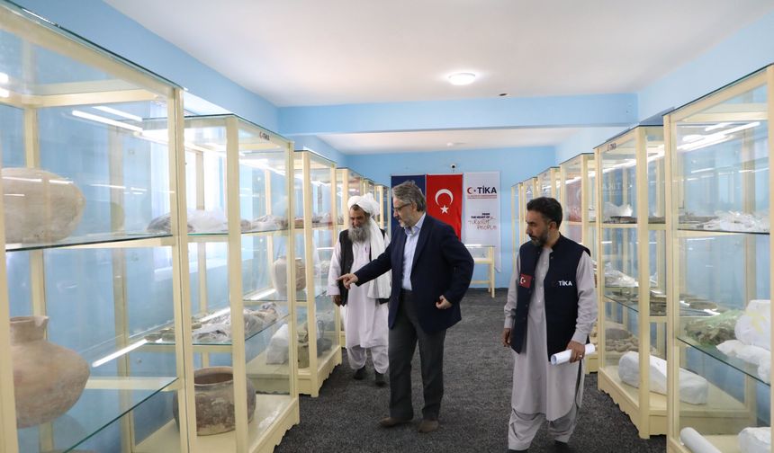 Gurlular Devleti'nde kalan eserler müzede sergileniyor