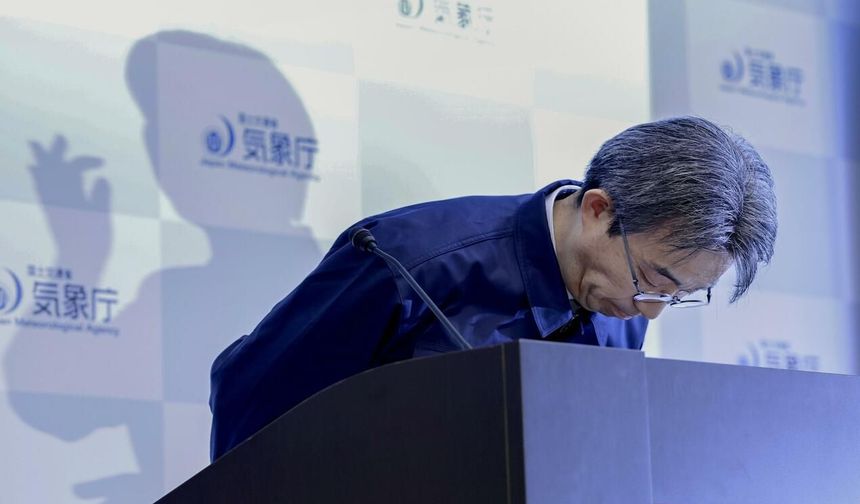 Japonya'da 9.9 büyüklüğünde deprem uyarısı baş eğdirdi