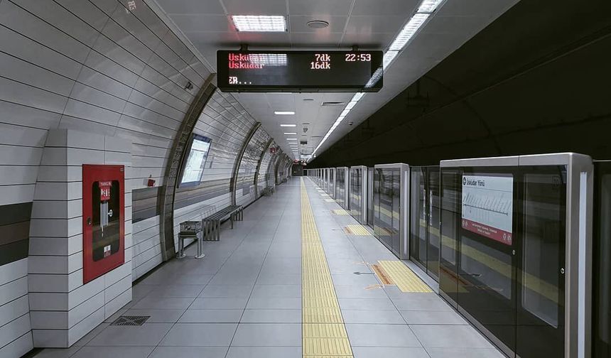 Üsküdar-Sultanbeyli metro tünelinde arıza paniği