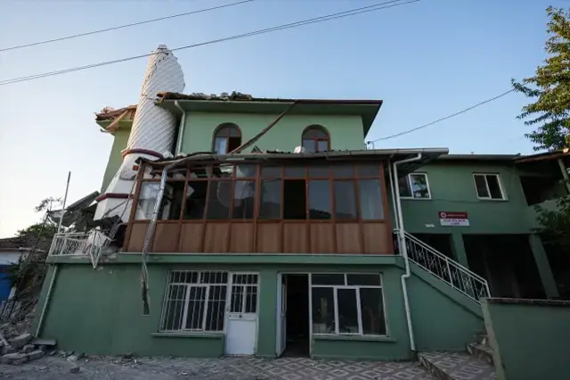 Depremin Vurdugu Sindirgi Havadan Goruntulendi 18934626 5702 M