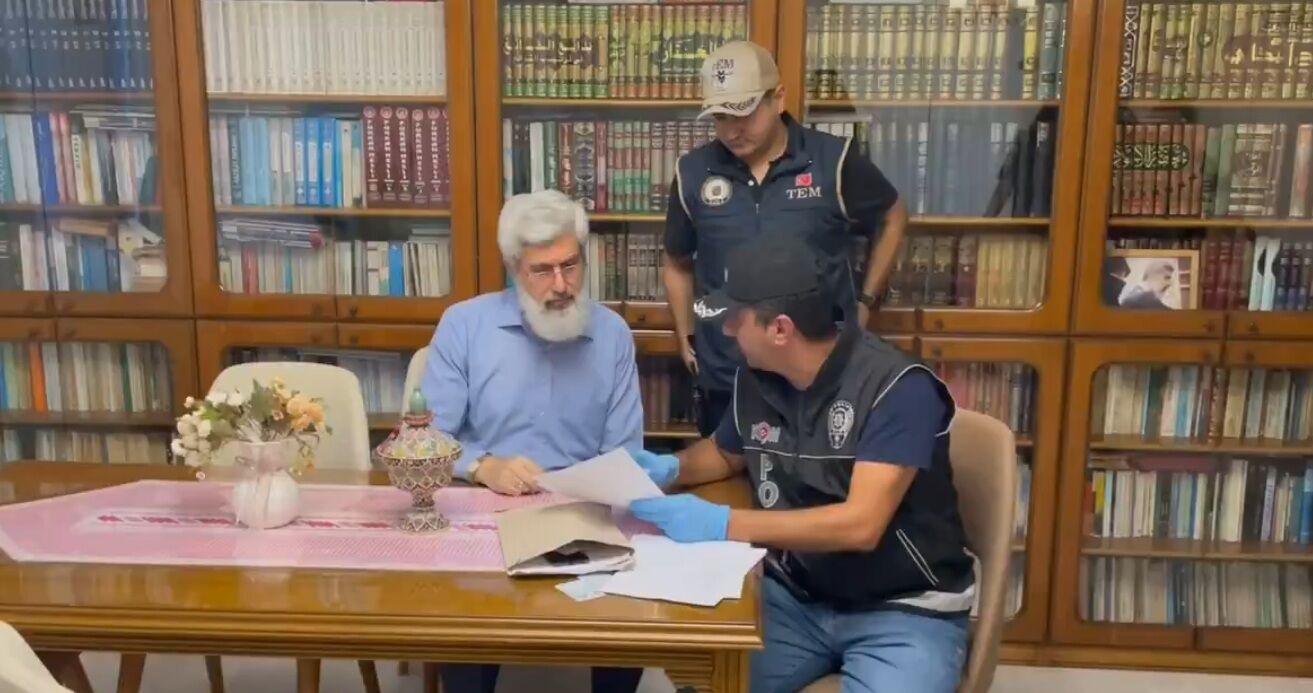 Alparslan Kuytul ve eşi tutuklandı