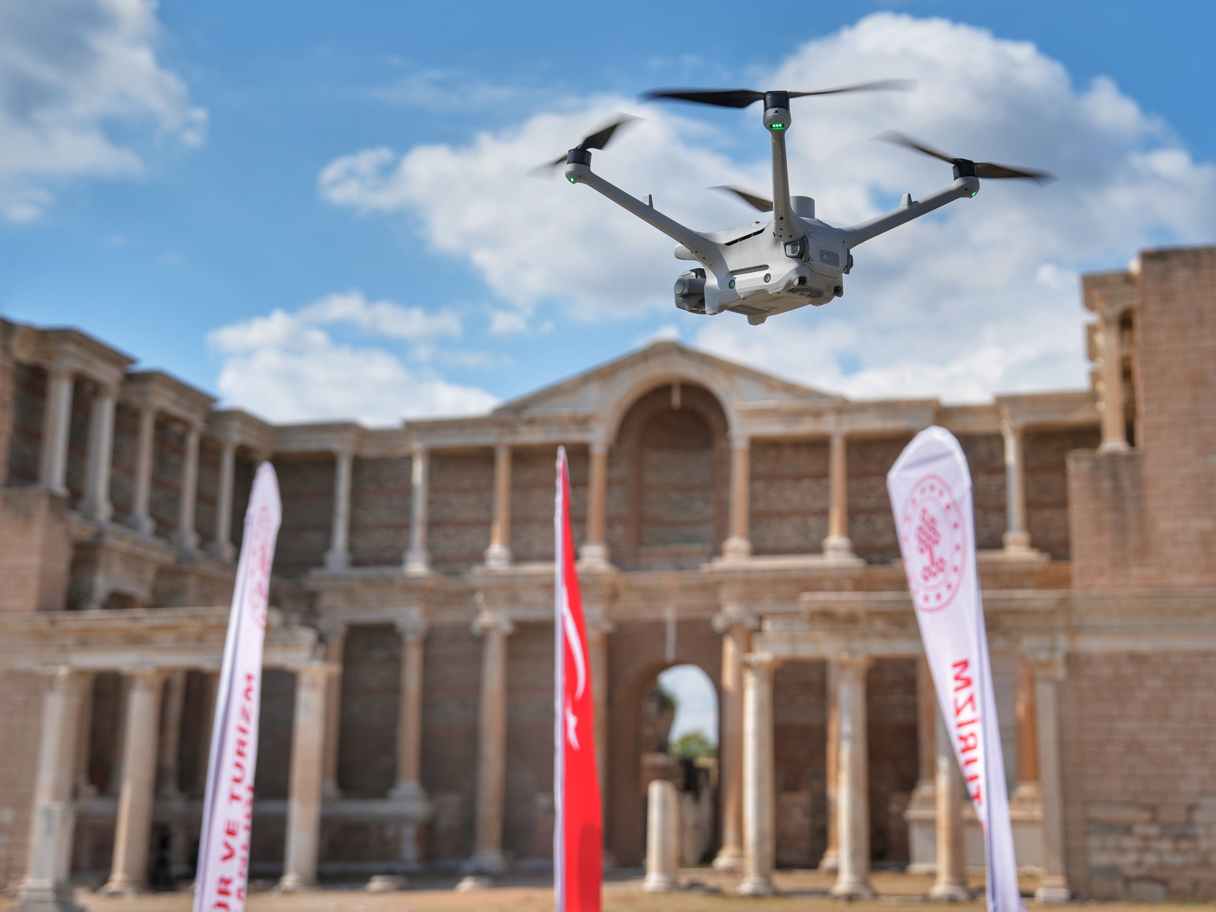 Lidya Tümülüsleri kaçak kazılara karşı dronlarla korunacak
