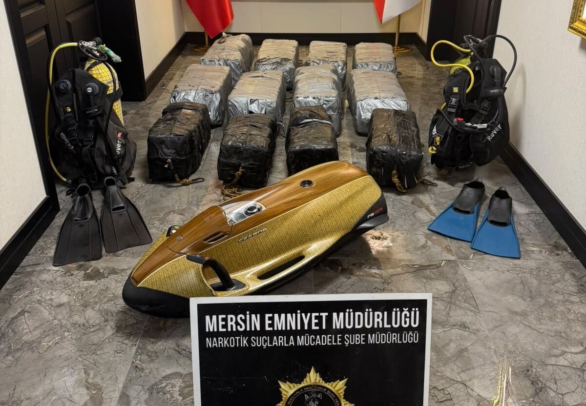 Mersin'de 350 kilogram kokain ele geçirildi
