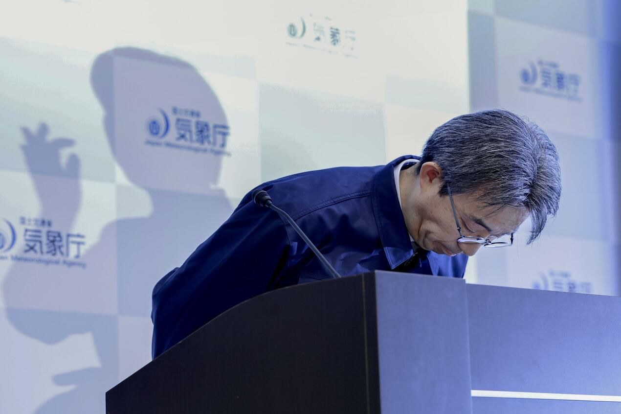 Japonya'da 9.9 büyüklüğünde deprem uyarısı baş eğdirdi